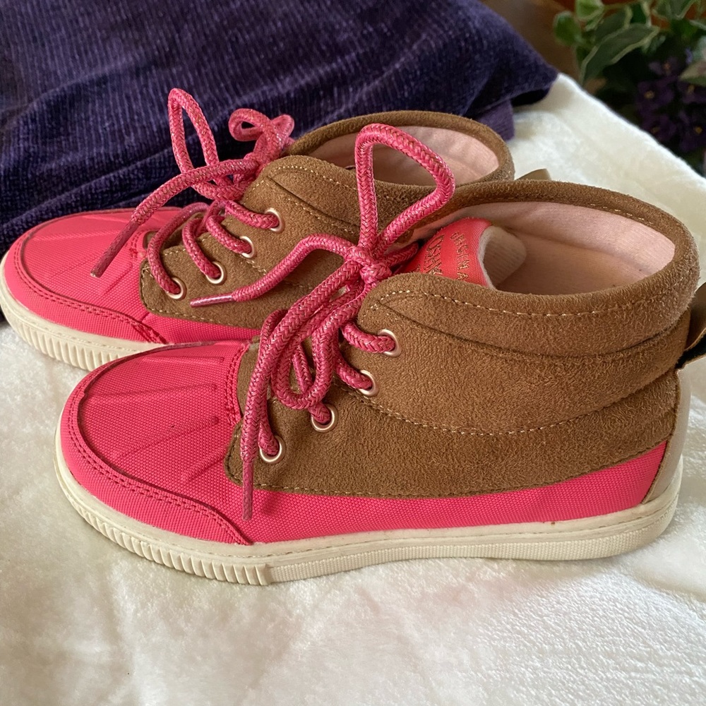 Like new girls shoes